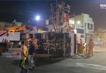 Vaijapur Truck Accident : वैजापूरमध्ये मध्यरात्री थरार! डॉ. बाबासाहेब आंबेडकर चौकात अवजड ट्रक उलटून भीषण अपघात